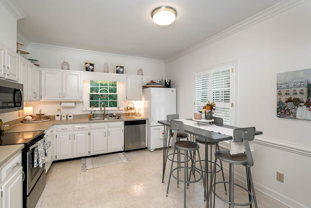 738 Weathergreen Drive Raleigh, NC 27615 - Photo 6 of 35 Photo 6
