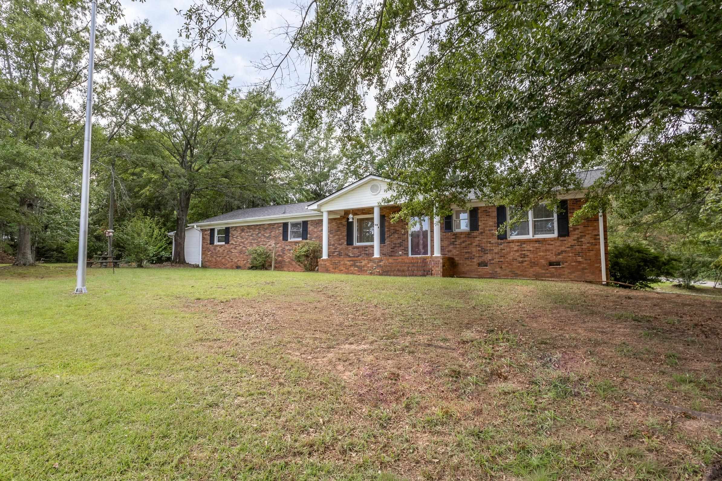 500 West Rutherford Street Landrum, SC 29356 - Photo 2 of 20 Gallery Image 2