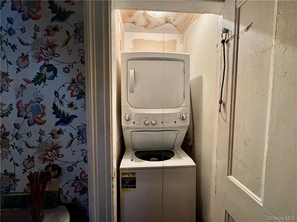 255 Howells Road Middletown, NY 10940 - Photo 19 of 38 a view of washer and dryer
