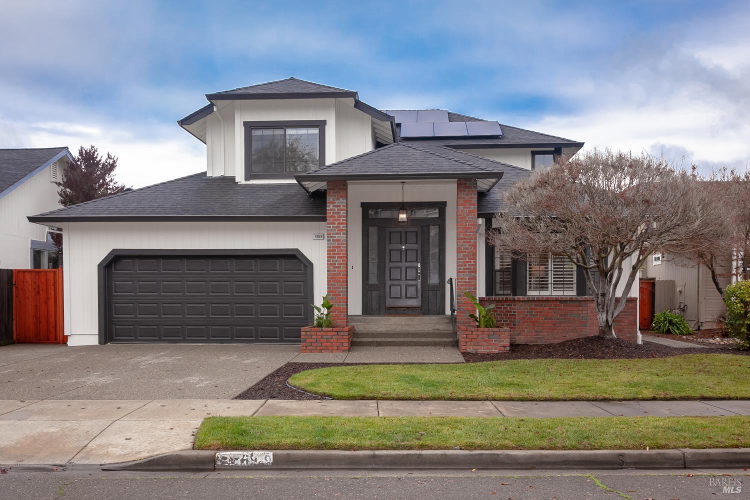 1869 Amy Avenue Santa Rosa, CA 95401 - Photo 1 of 41