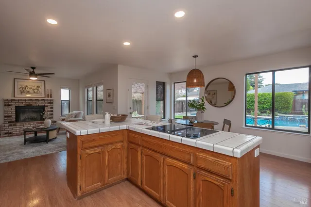 $799,000 | 1869 Amy Avenue, Santa Rosa, CA 95401