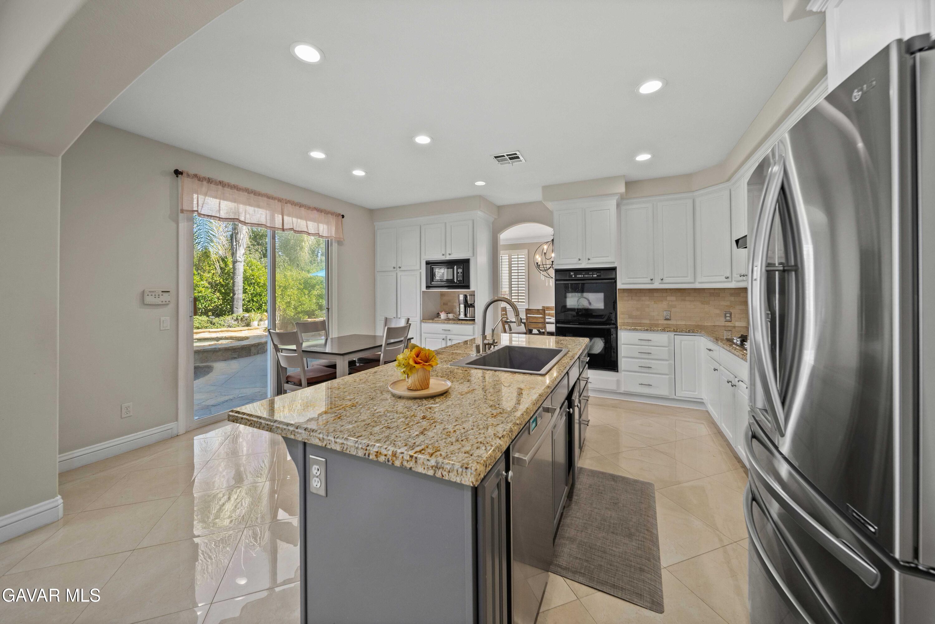 26505 Thackery Lane Stevenson Ranch, CA 91381 - Photo 21 of 63 26505 Thackery Ln Stevenson Ranch-24