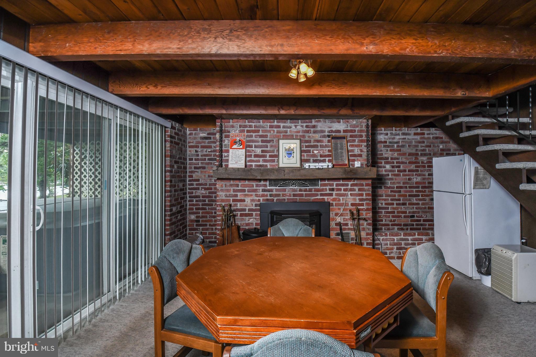 746 Pine Tree Point Road Swanton, MD 21561 - Photo 5 of 23 Family Room