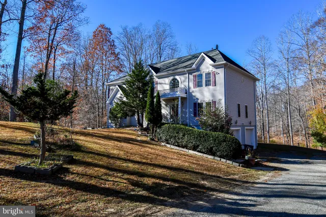 $979,000 | 8368 Hickory Hollow Court, Manassas, VA 20112