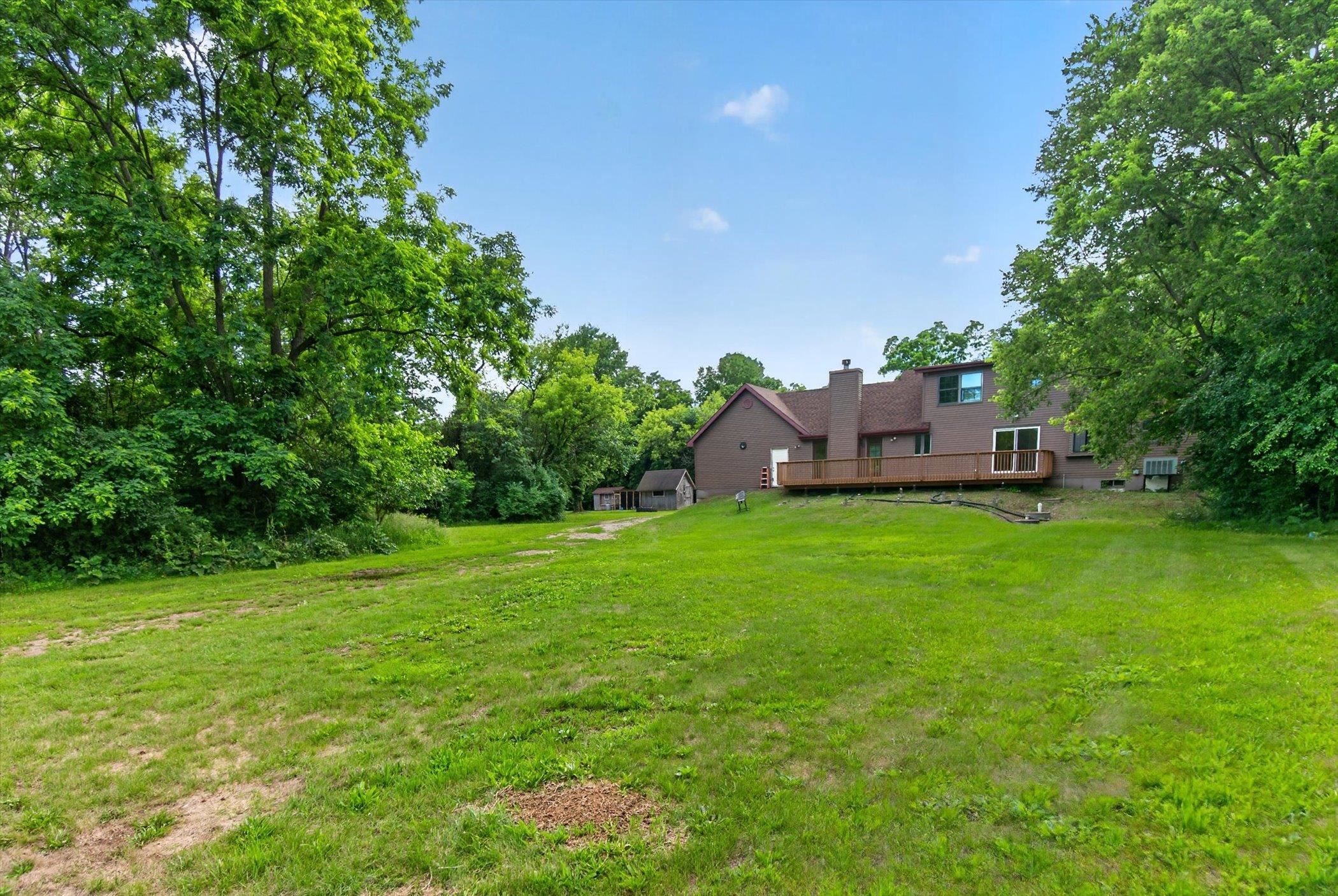 4437 South Oakley Road Janesville, WI 53546 - Photo 37 of 40