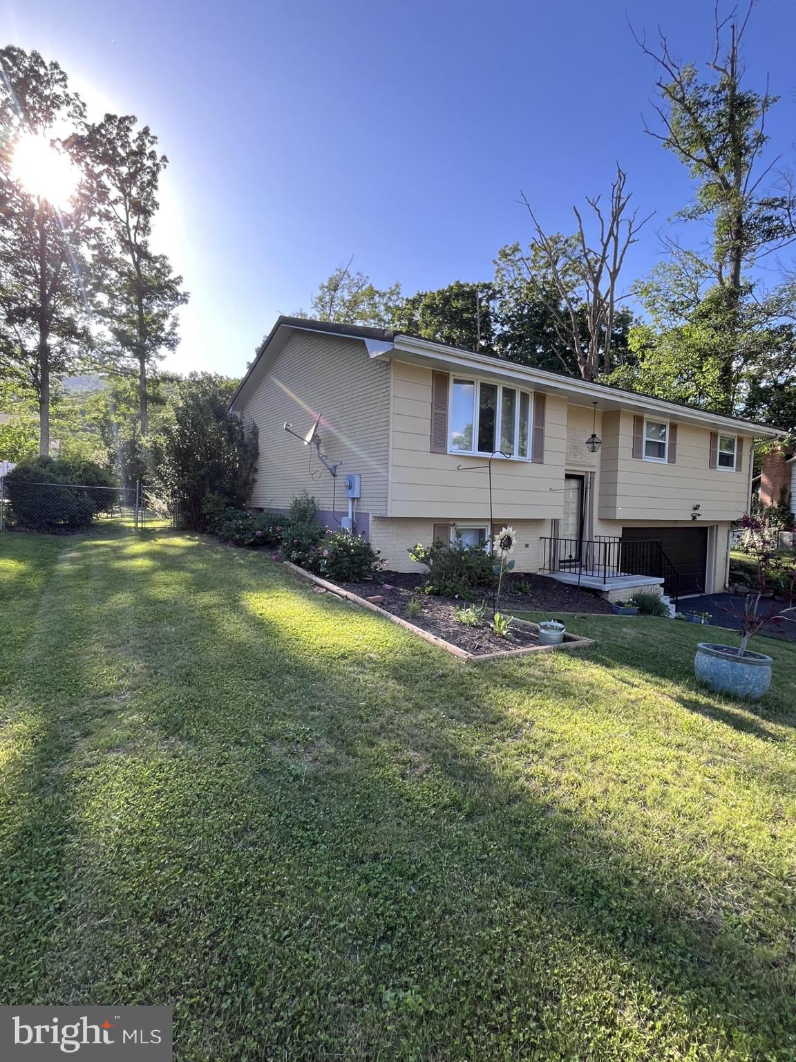 14817 Viewcrest Road Southwest Cumberland, MD 21502 - Photo 2 of 2