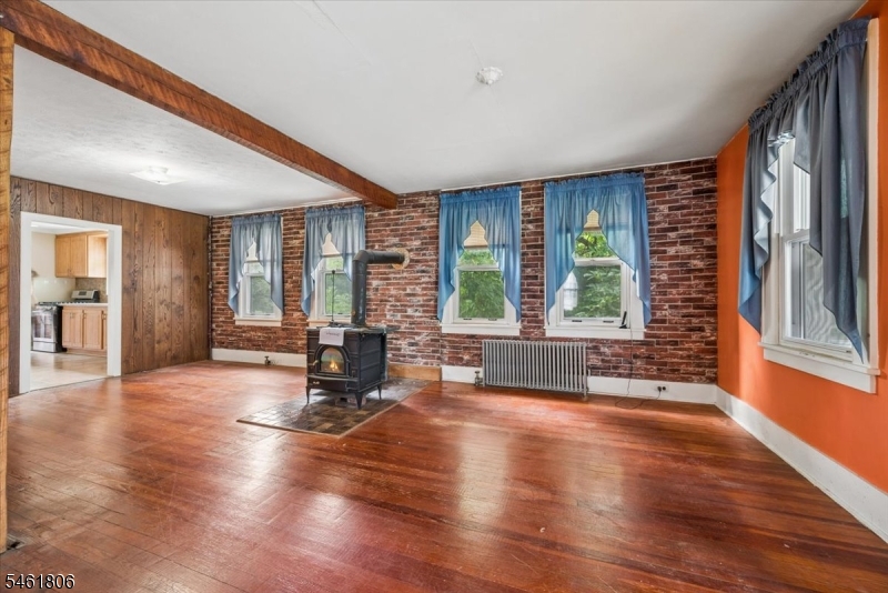 36 Cooks Road Denville, NJ 07834 - Photo 6 of 34 Gallery Image 6