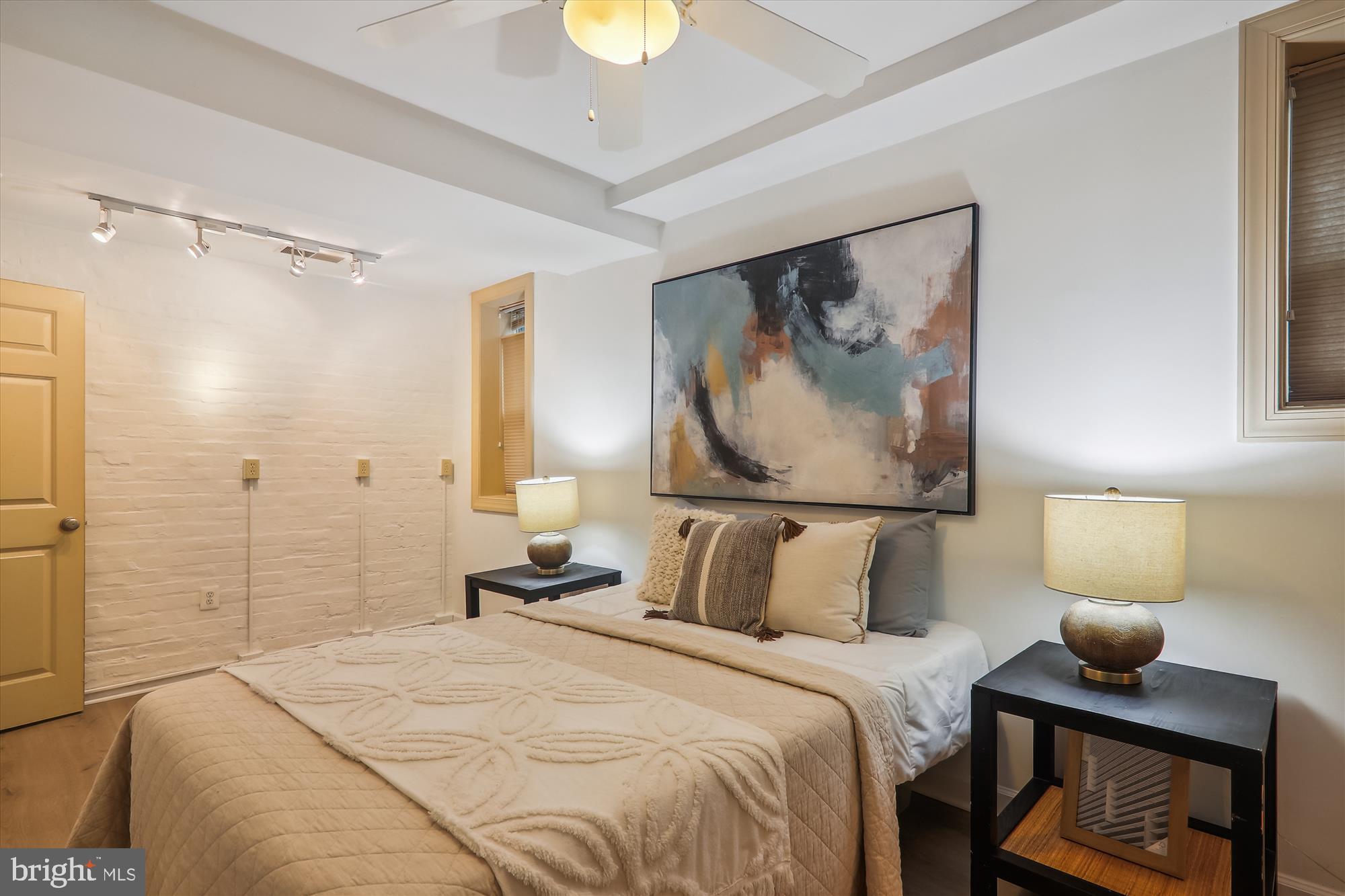 2038 18th Street Northwest, Unit T1 Washington, DC 20009 - Photo 33 of 42