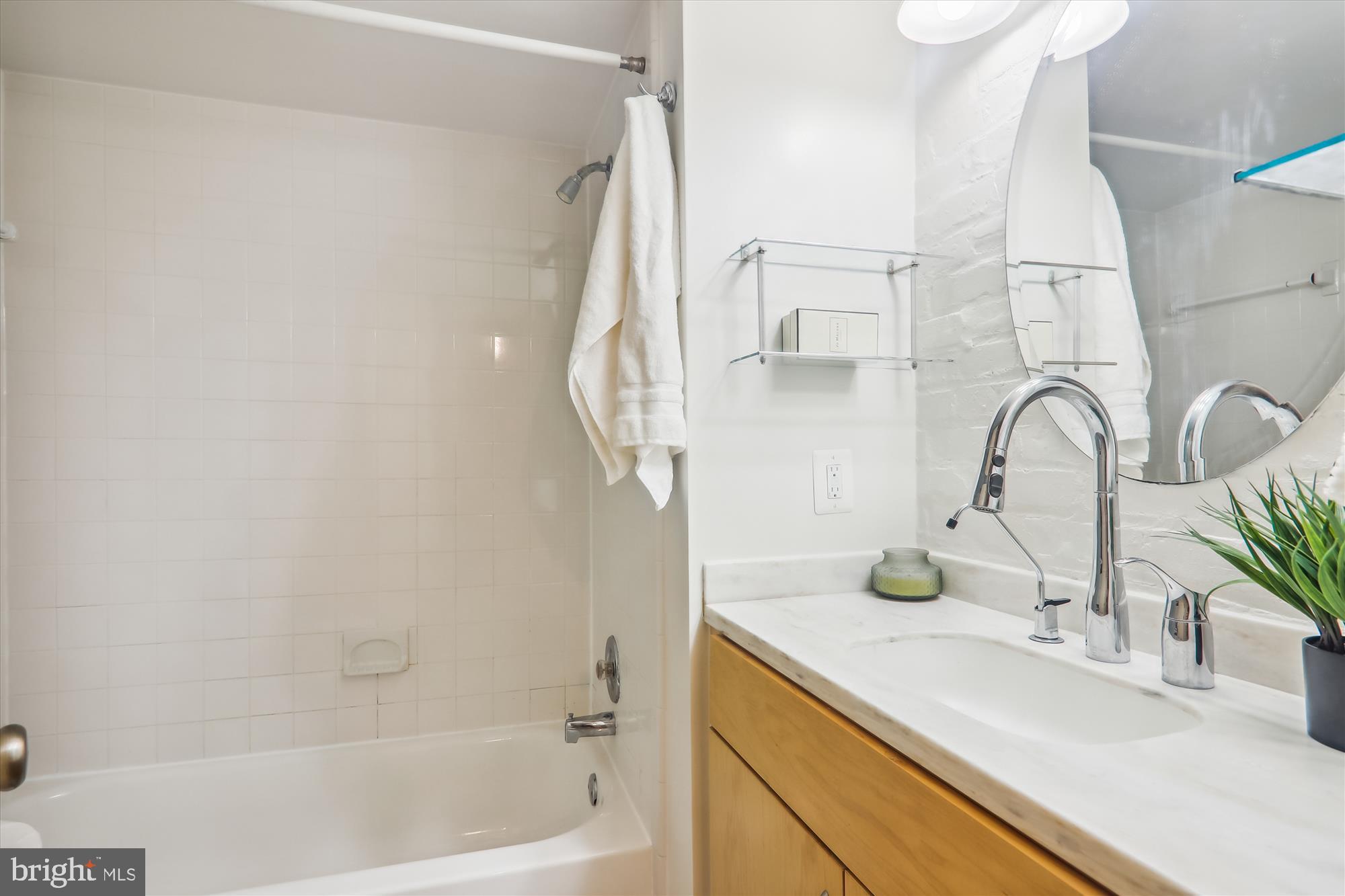 2038 18th Street Northwest, Unit T1 Washington, DC 20009 - Photo 37 of 42