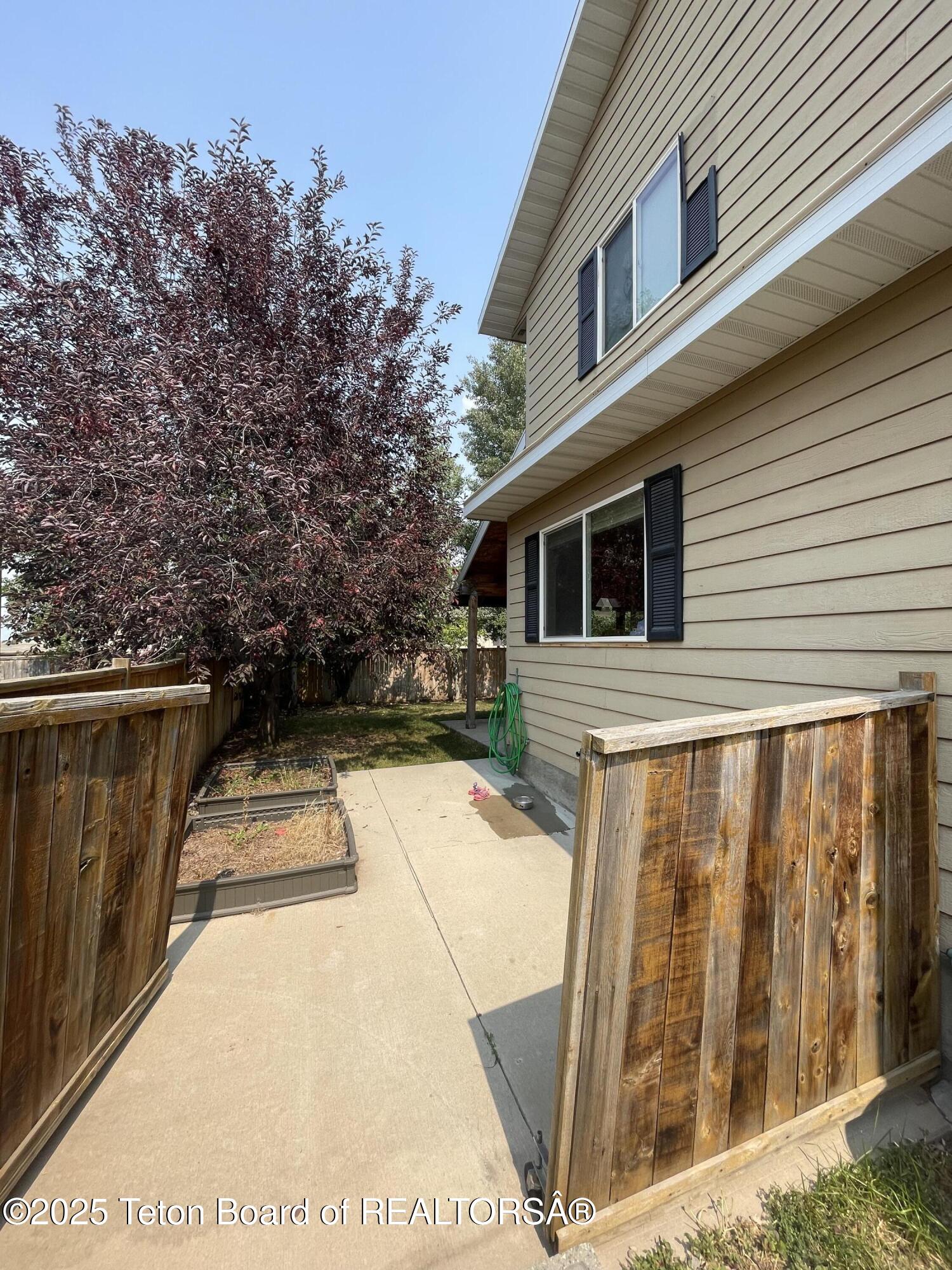 417 Grizzly Road Thayne, WY 83127 - Photo 24 of 25 west side