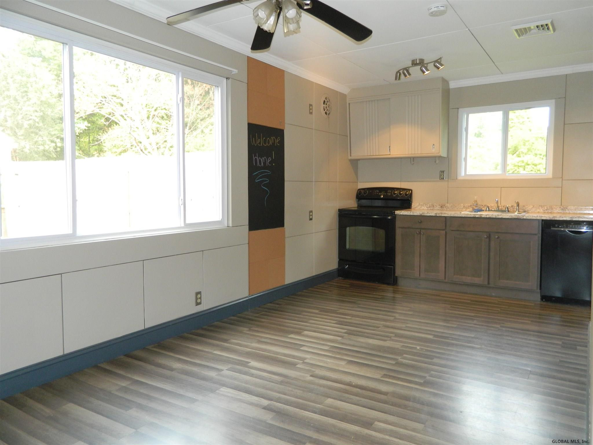 35 Phillips Road Rensselaer, NY 12144 - Photo 17 of 30 Photo 17