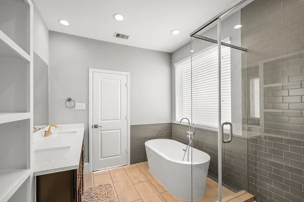 $2,600 | 411 North Nagle Street, Unit A, Houston, TX 77003