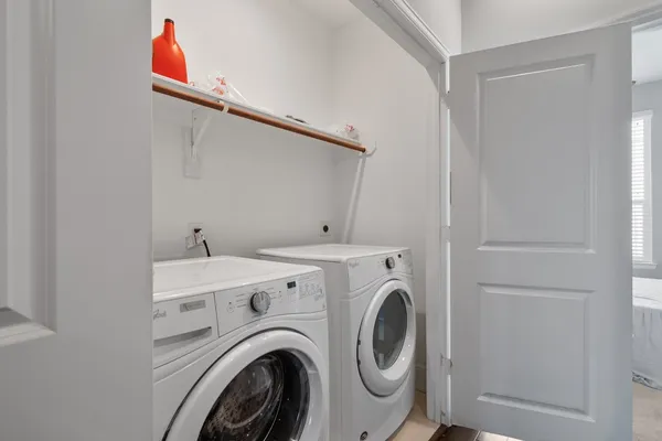 $2,600 | 411 North Nagle Street, Unit A, Houston, TX 77003