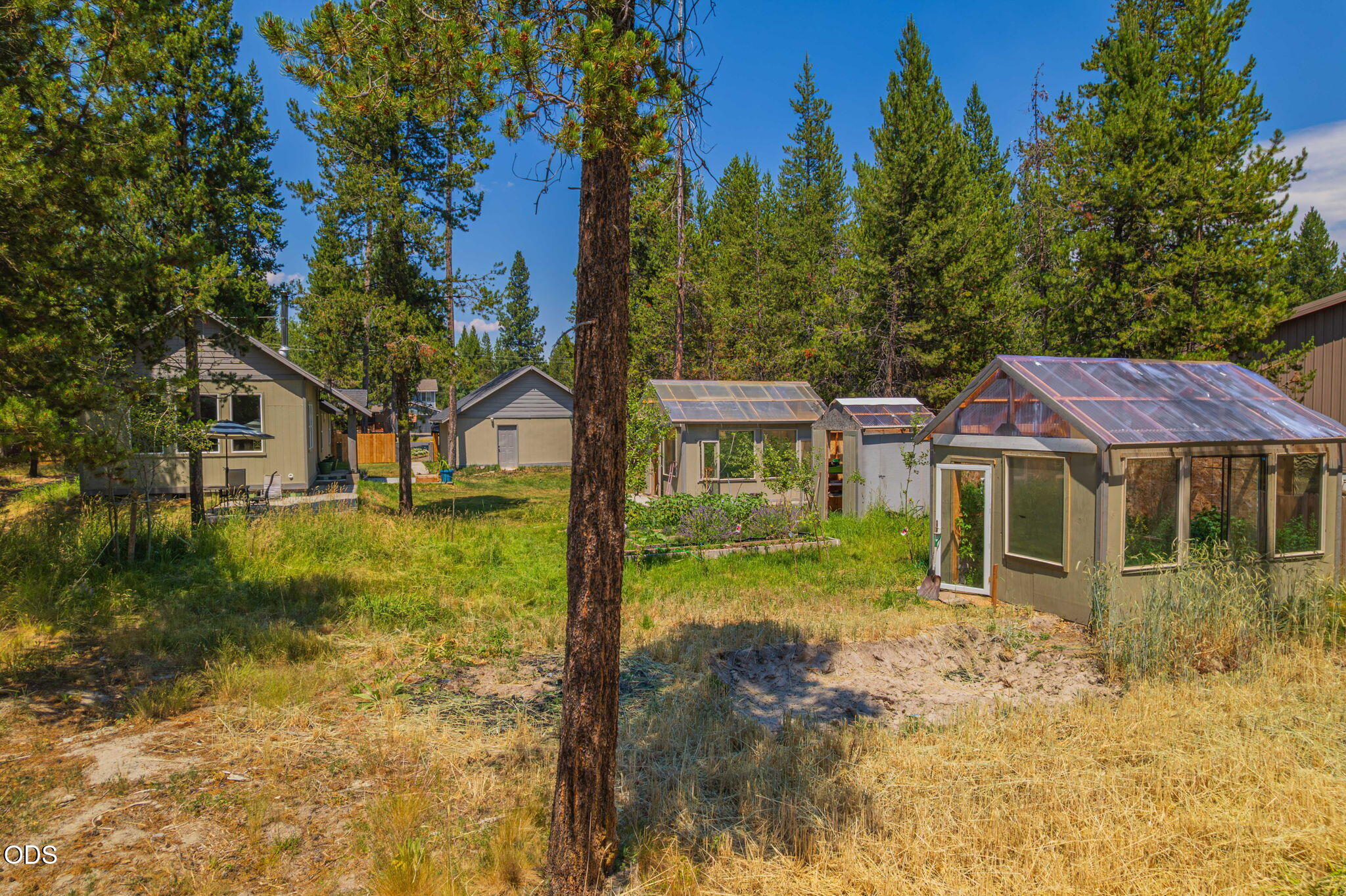 17465 Snow Goose Road Bend, OR 97707 - Photo 32 of 35