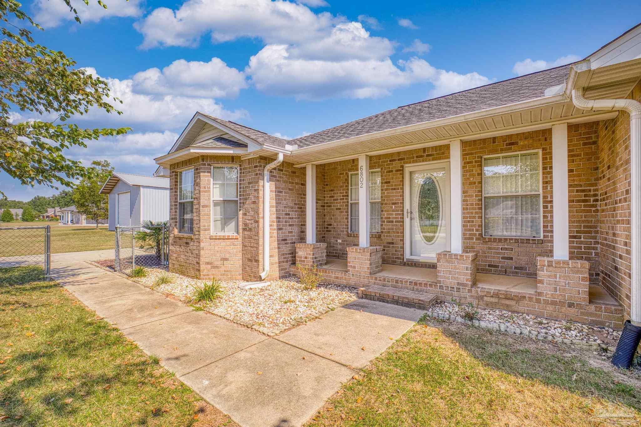 6802 Wallace Drive Pace, FL 32571 - Photo 3 of 72