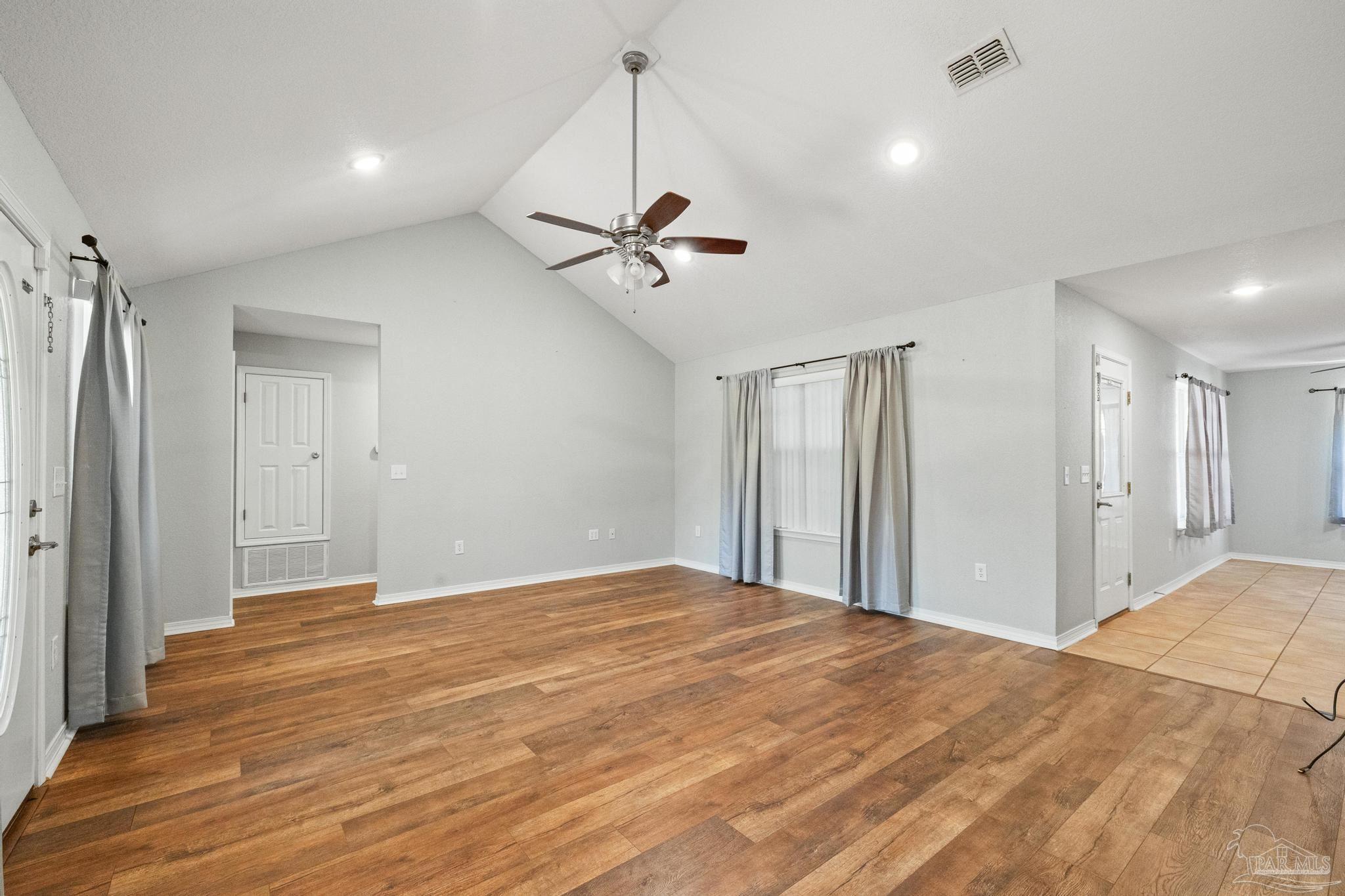 6802 Wallace Drive Pace, FL 32571 - Photo 5 of 72