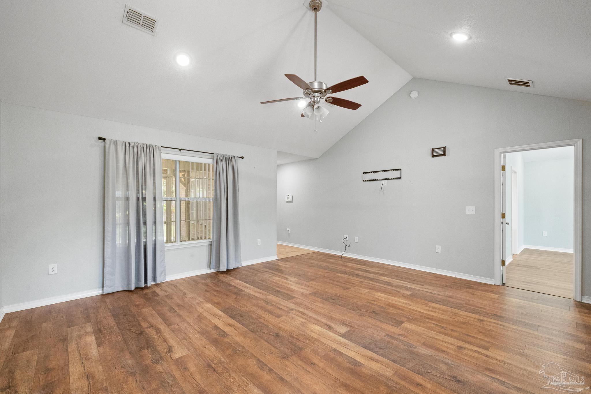 6802 Wallace Drive Pace, FL 32571 - Photo 6 of 72