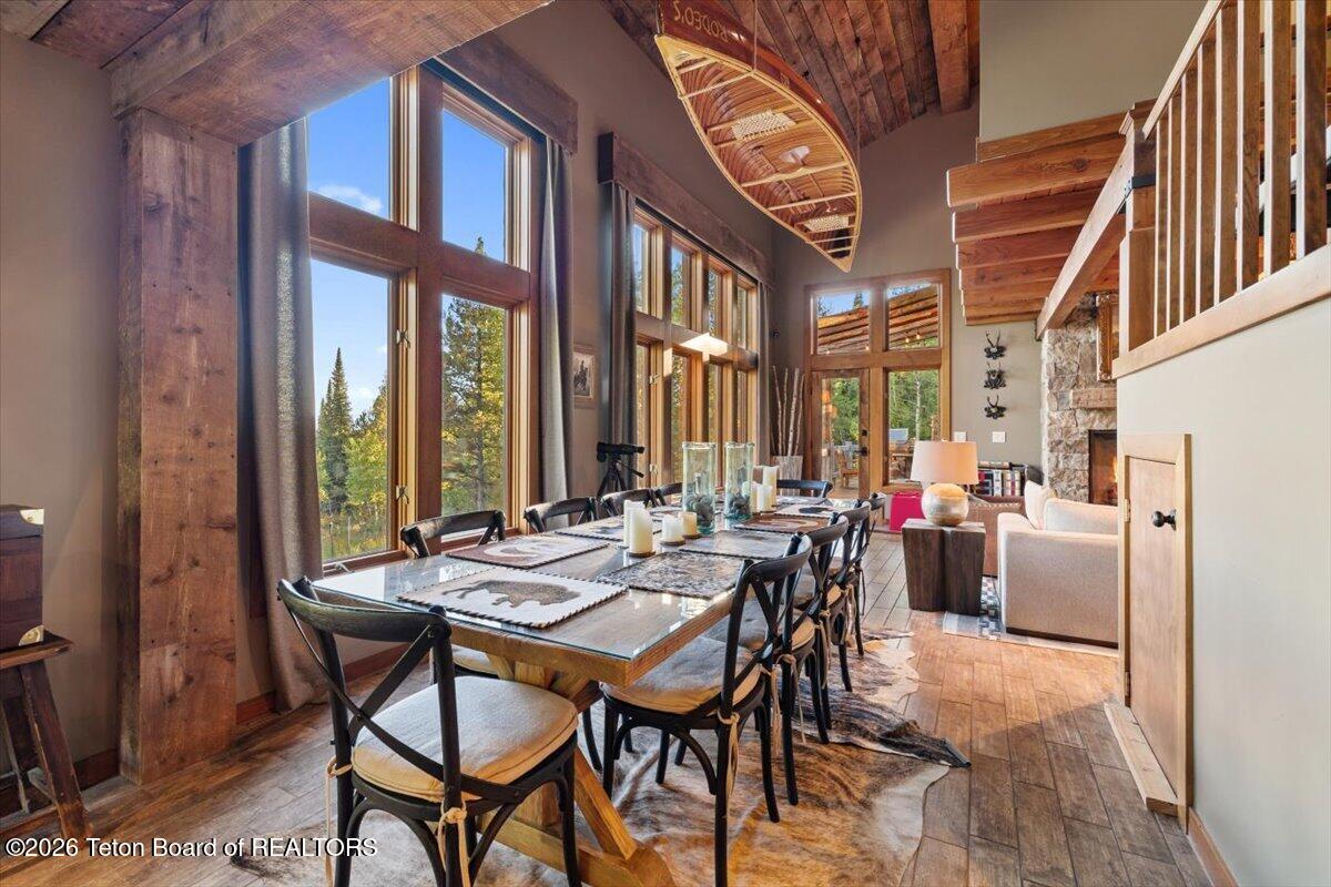 2465 North Fish Creek Road Wilson, WY 83014 - Photo 13 of 53 Dining
