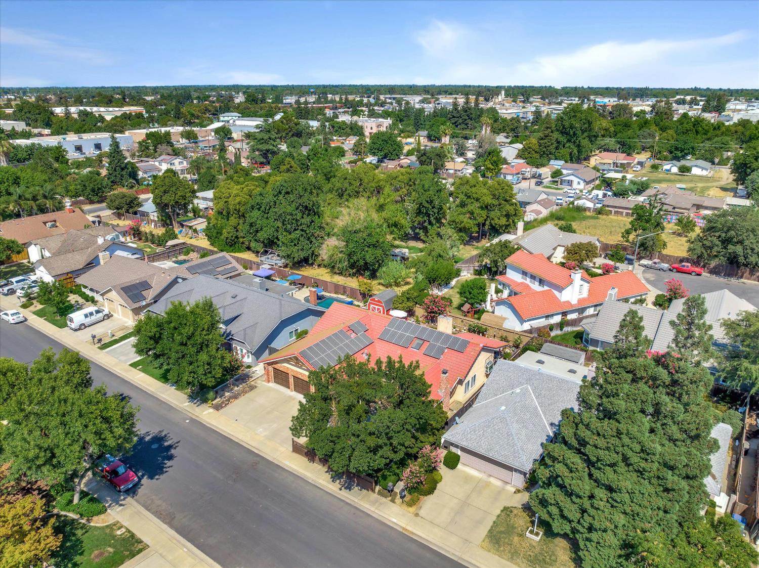 1412 Seneca Place Modesto, CA 95358 - Photo 52 of 62 an aerial view of residential houses with outdoor space
