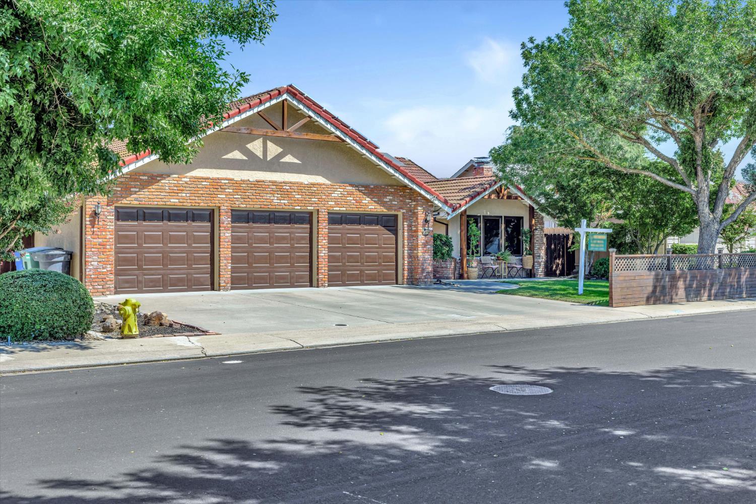 1412 Seneca Place Modesto, CA 95358 - Photo 6 of 62