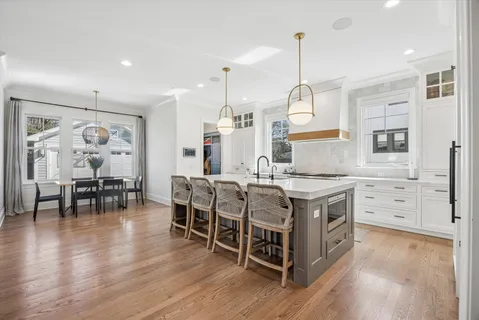 $1,749,000 | 4041 Johnson Avenue, Western Springs, IL 60558