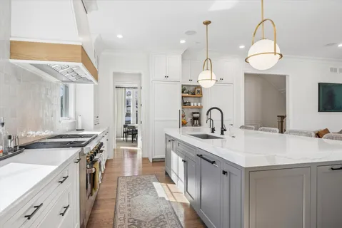 $1,749,000 | 4041 Johnson Avenue, Western Springs, IL 60558