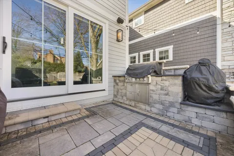 $1,749,000 | 4041 Johnson Avenue, Western Springs, IL 60558