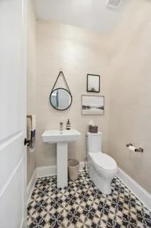 $1,749,000 | 4041 Johnson Avenue, Western Springs, IL 60558