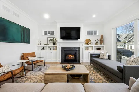 $1,749,000 | 4041 Johnson Avenue, Western Springs, IL 60558