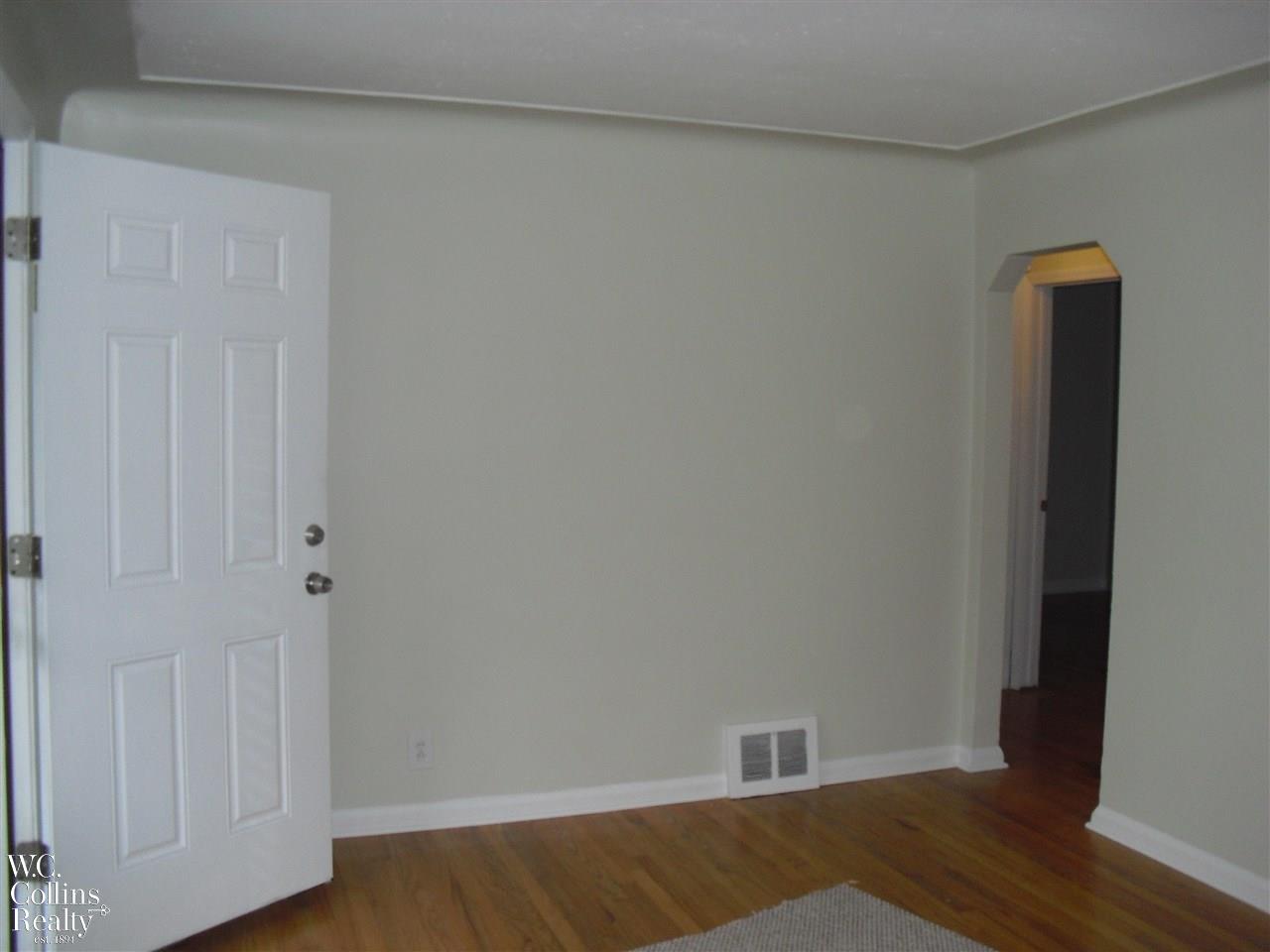 4417 Cadieux Road Detroit, MI 48224 - Photo 6 of 34