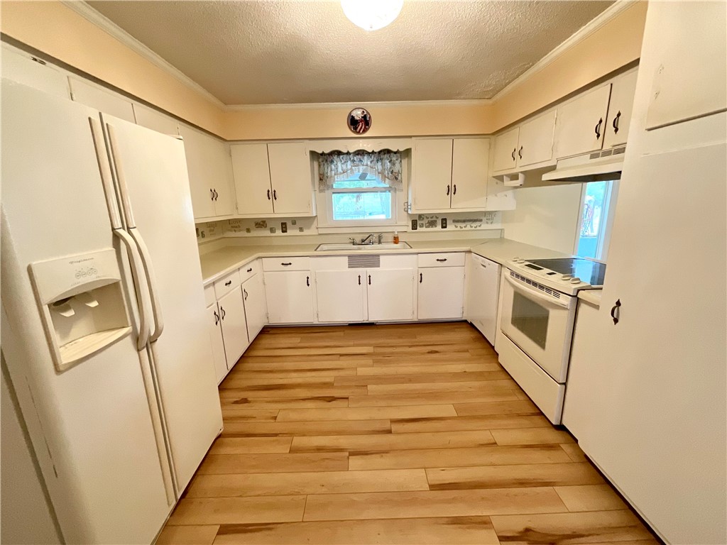 133 Julian Drive Seneca, SC 29678 - Photo 7 of 40