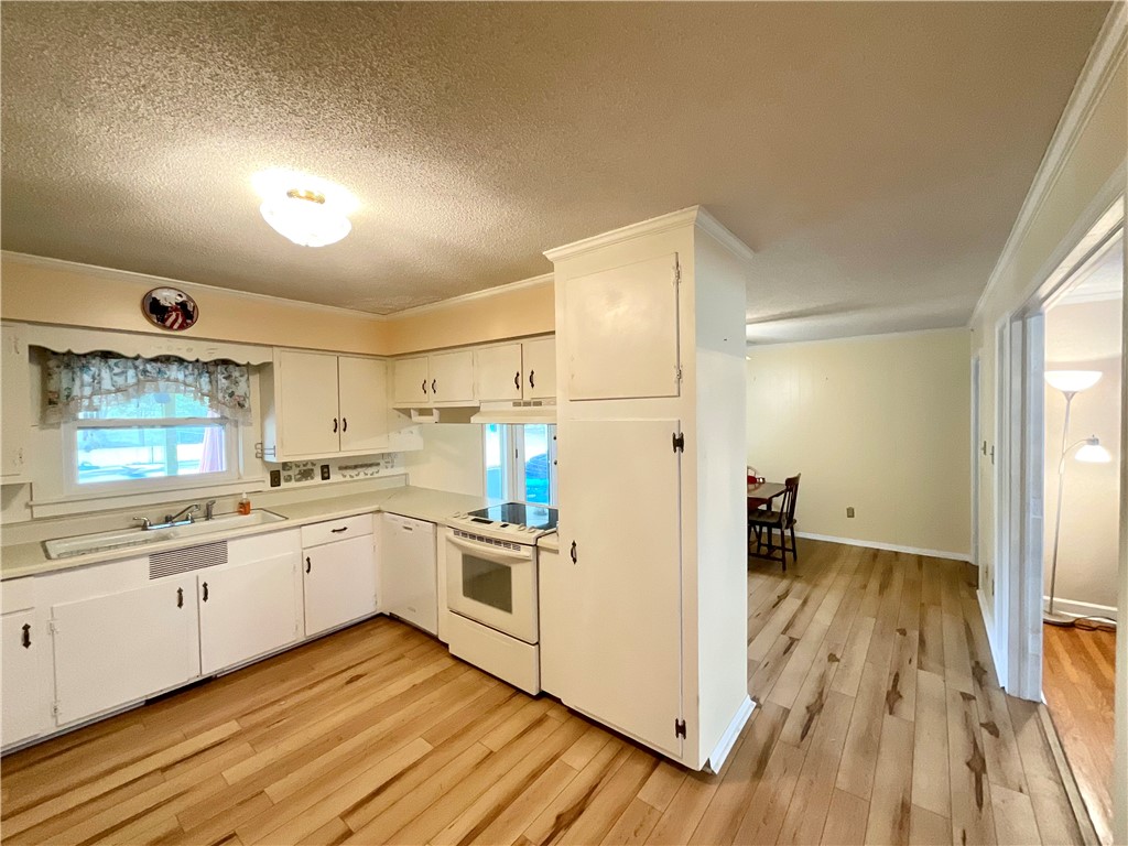 133 Julian Drive Seneca, SC 29678 - Photo 9 of 40