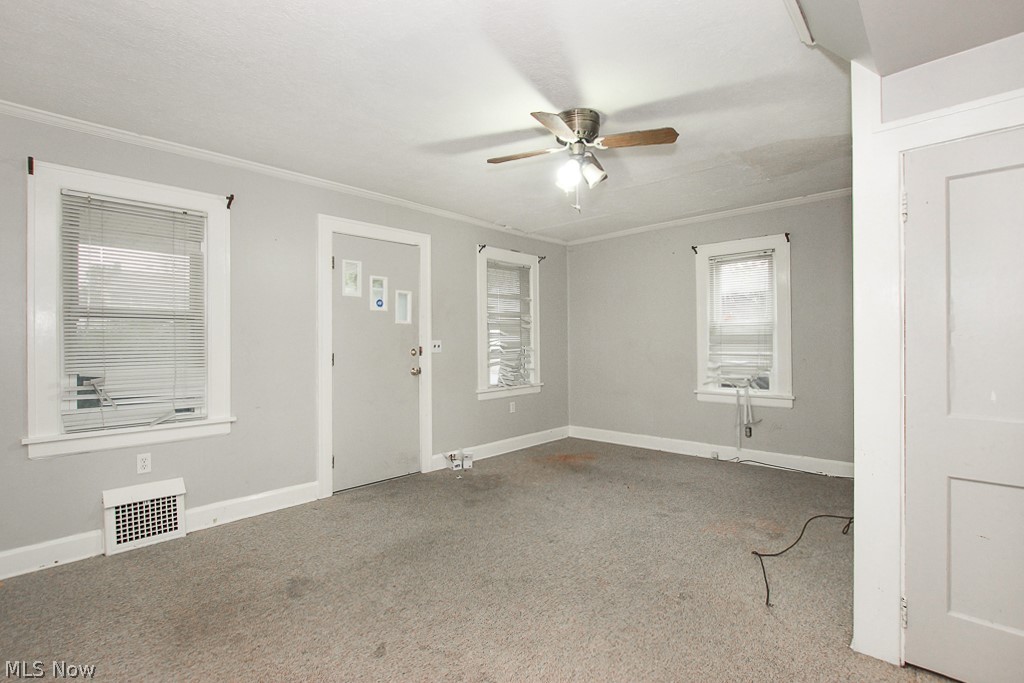 3687 Highland Road Cleveland, OH 44111 - Photo 5 of 26 Gallery Image 5