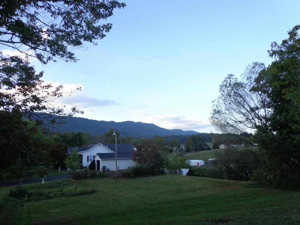 178 Church Street Butler, TN 37640 - Photo 6 of 18 Photo 6