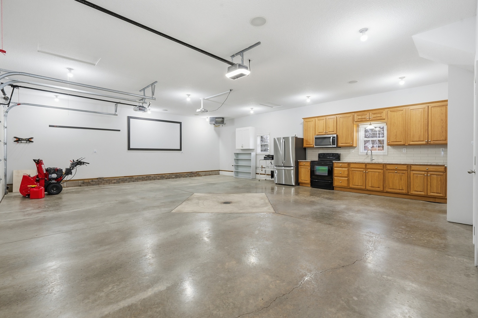 1416 6th Street Orion, IL 61273 - Photo 30 of 48 a view of a room with gym equipment