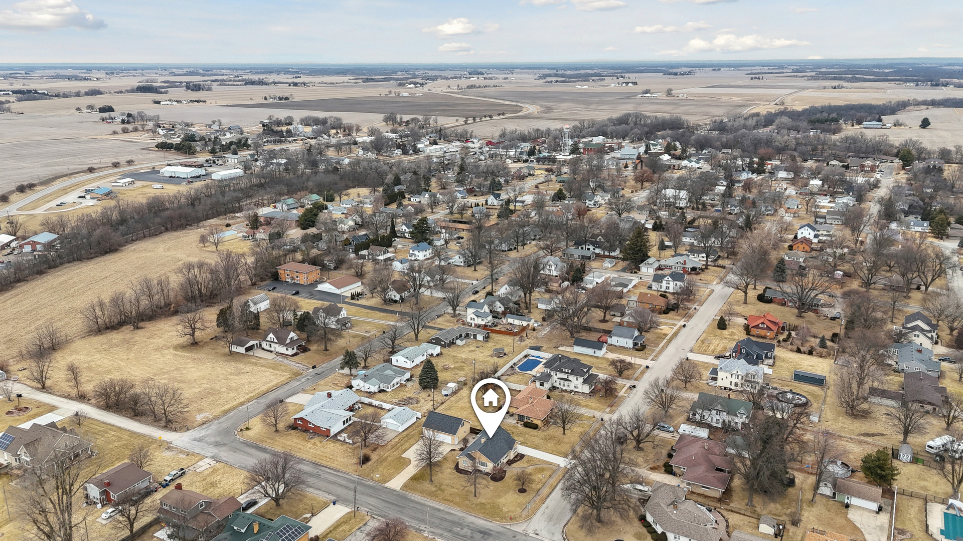 1416 6th Street Orion, IL 61273 - Photo 39 of 48 an aerial view of multiple house