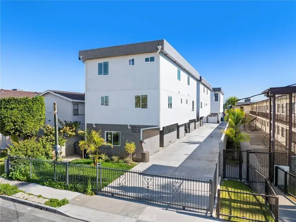 $4,499,000 | 10936 South Osage Avenue, Inglewood, CA 90304
