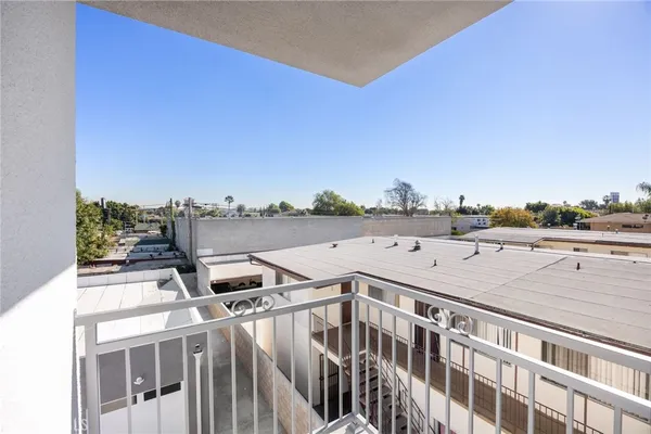 $4,499,000 | 10936 South Osage Avenue, Inglewood, CA 90304