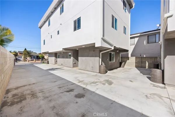 $4,499,000 | 10936 South Osage Avenue, Inglewood, CA 90304