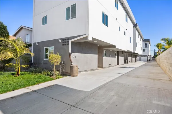 $4,499,000 | 10936 South Osage Avenue, Inglewood, CA 90304