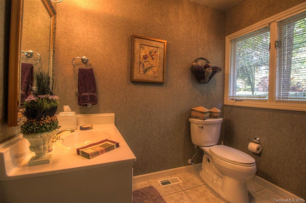 10425 Doylestown Road Matthews, NC 28105 - Photo 16 of 24 Gallery Image 16