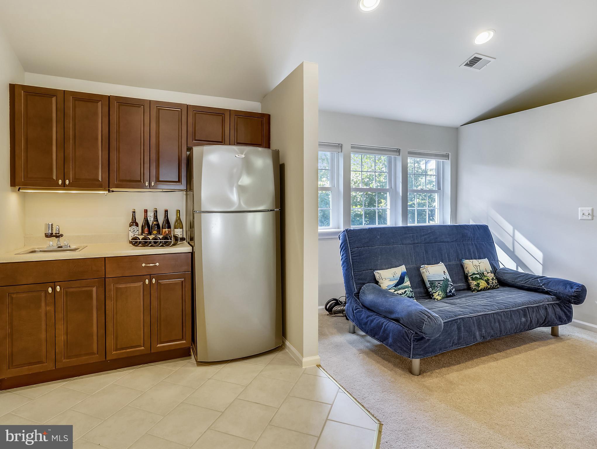 105 Shore Road Arnold, MD 21012 - Photo 52 of 55 Kitchenette in Bonus Area over Garage