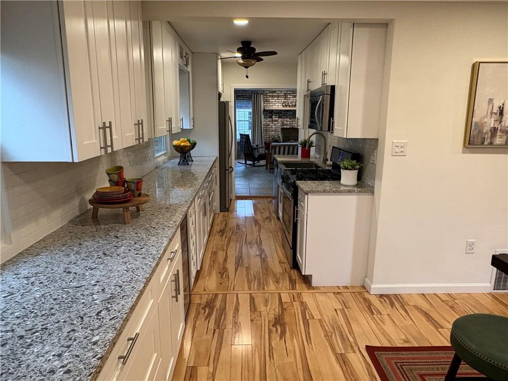 210 Carson Street Springdale, PA 15144 - Photo 11 of 33