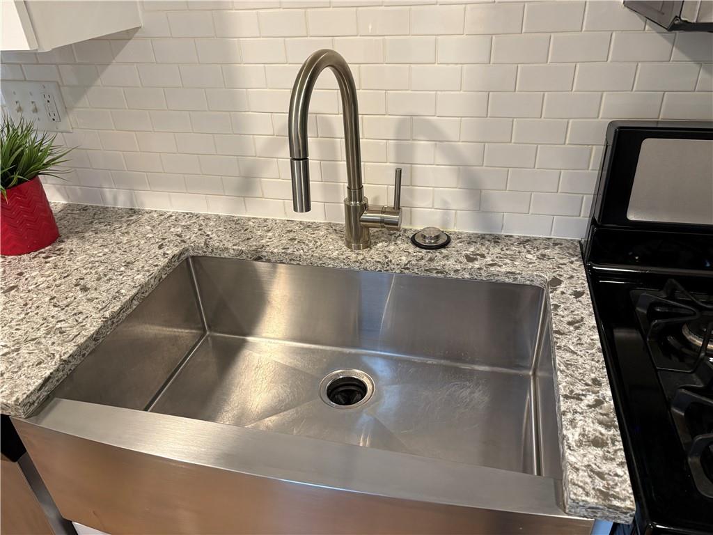 210 Carson Street Springdale, PA 15144 - Photo 17 of 33 DEEP STAINESS STEEL SINK
