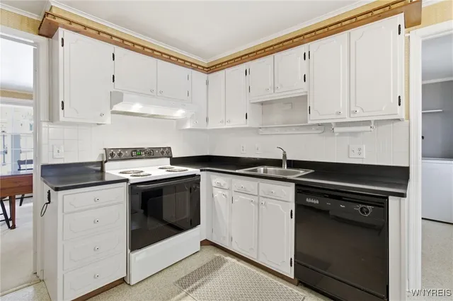 $369,900 | 90 Swanson Terrace, Amherst, NY 14221