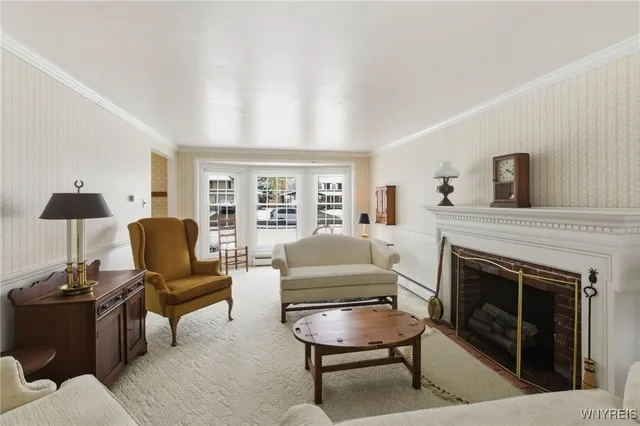 $369,900 | 90 Swanson Terrace, Amherst, NY 14221