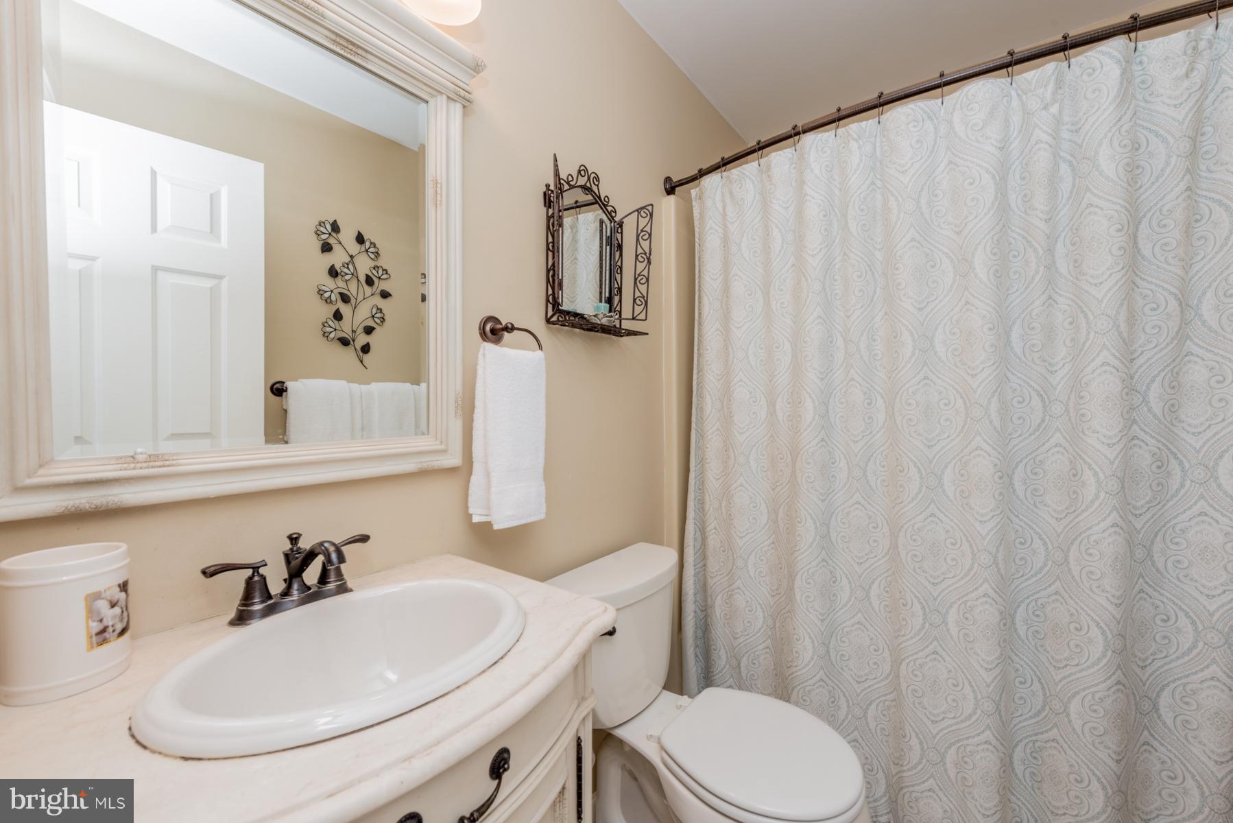 14114 Harrisville Road Mount Airy, MD 21771 - Photo 10 of 23 Bath