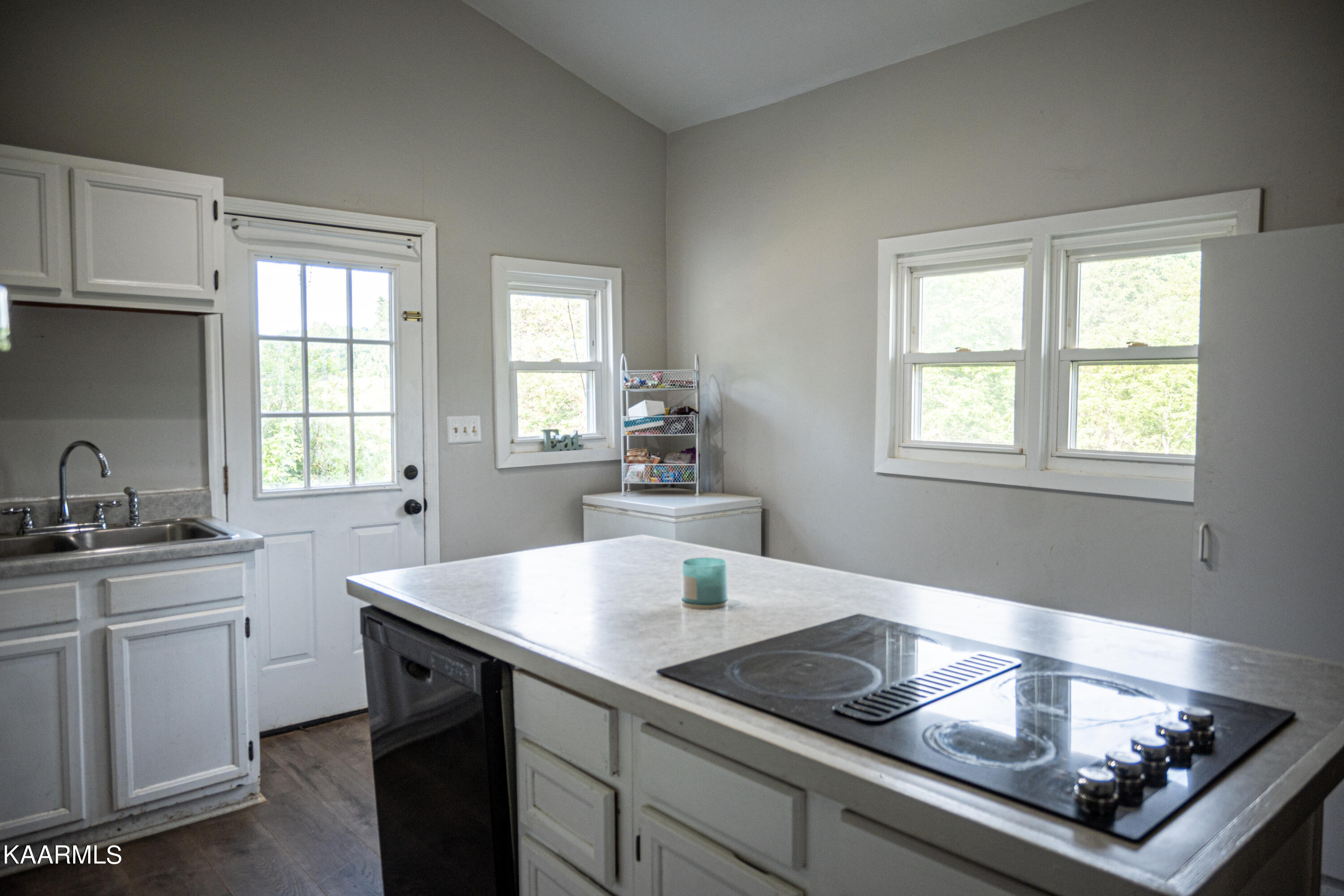 575 Branch Road Blaine, TN 37709 - Photo 11 of 27 EDITED_RE_PHOTOS-14