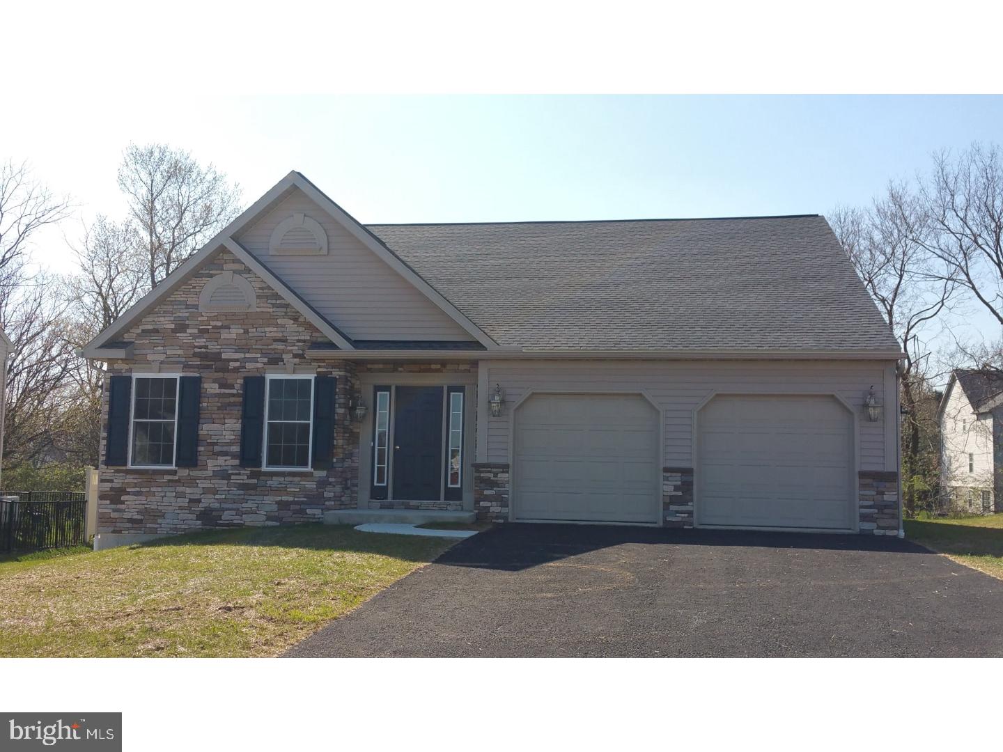 654 Ebersole Road Reading, PA 19605 - Photo 2 of 19 Gallery Image 2