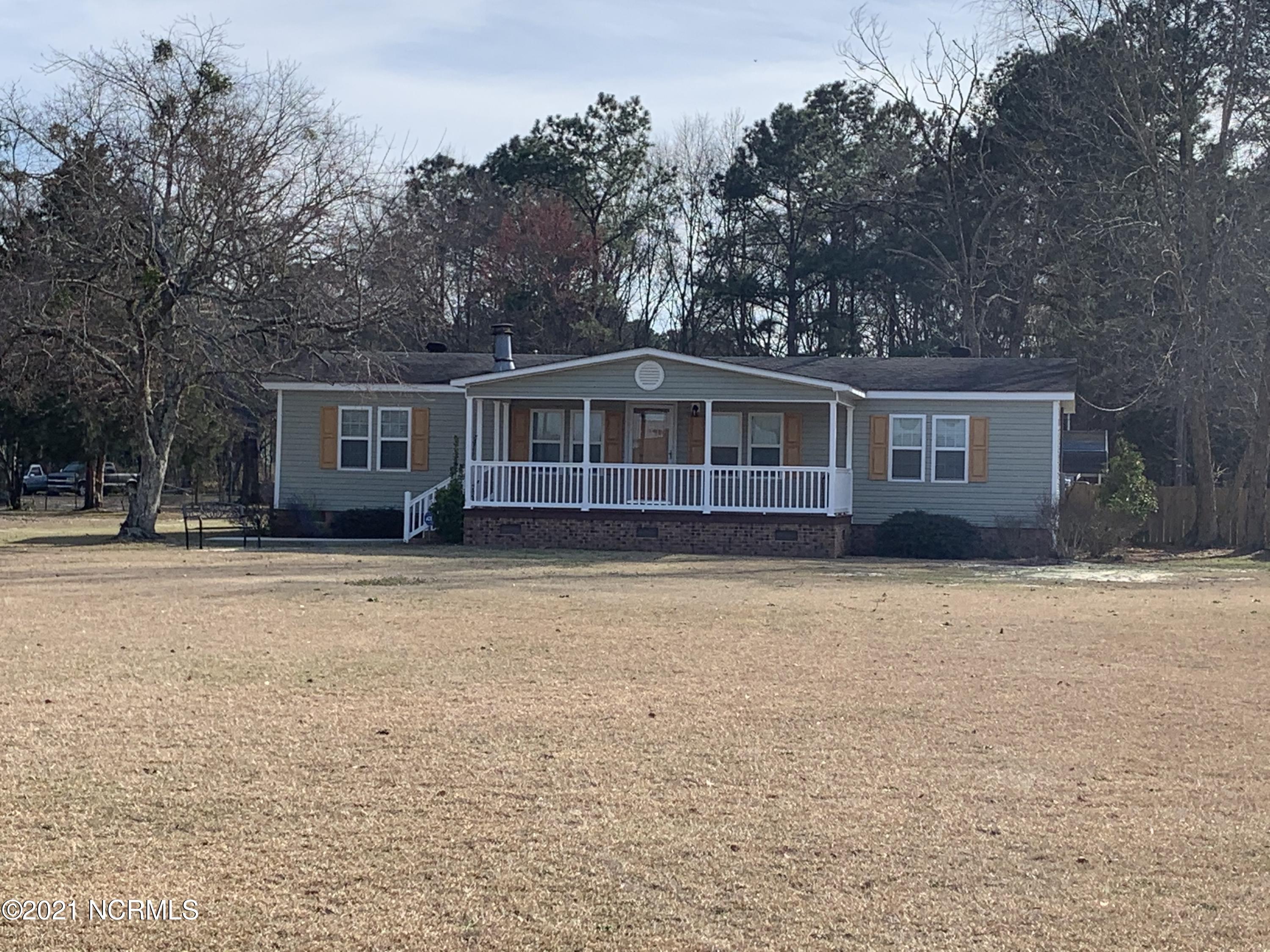 2056 Gallowaytown Road Hartsville, SC 29550 - Photo 1 of 20 IMG_1484